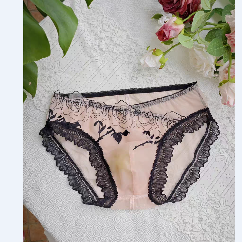 Men's Elegant Embroidery Lace  - Pouch Boxer Pouch บทวิจารณ์และราคา